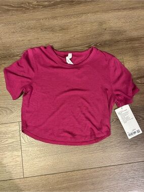 Lululemon Hold Tight Cropped Magenta Tee
